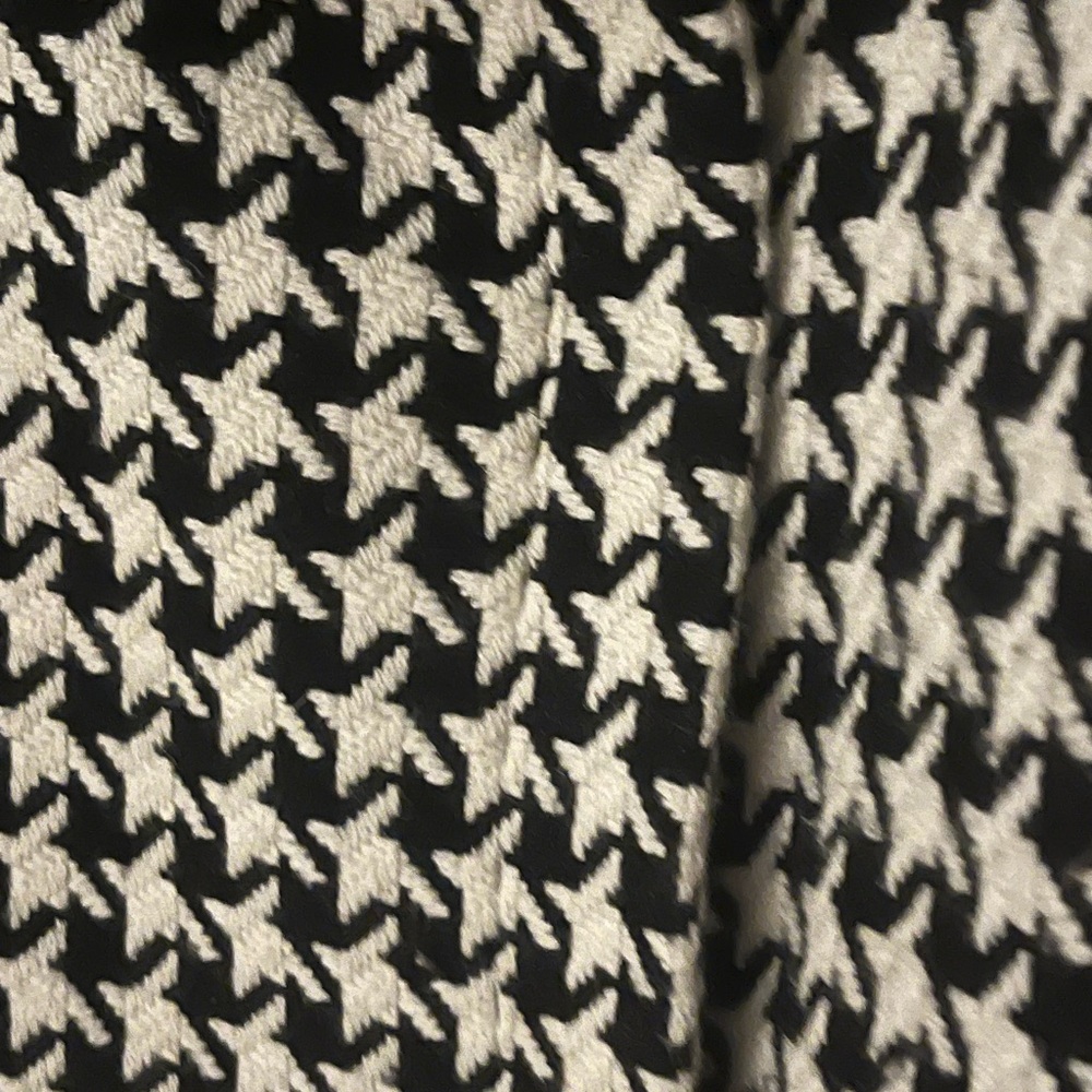 SALE🎁Talbots black and off white wool jacket/blazer in size 12. Very chic. - Picture 8 of 14